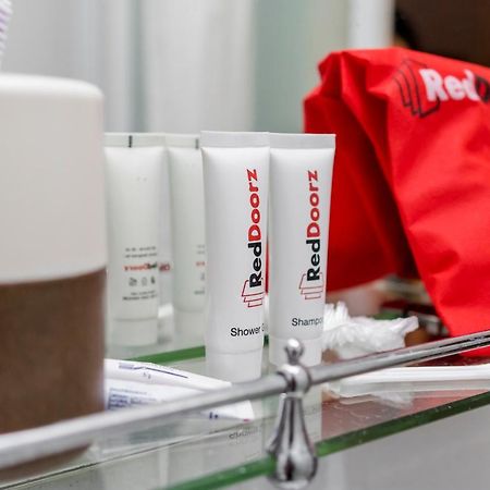 Reddoorz Plus Near Mall Bali Galeria 2 Denpasar Zewnętrze zdjęcie