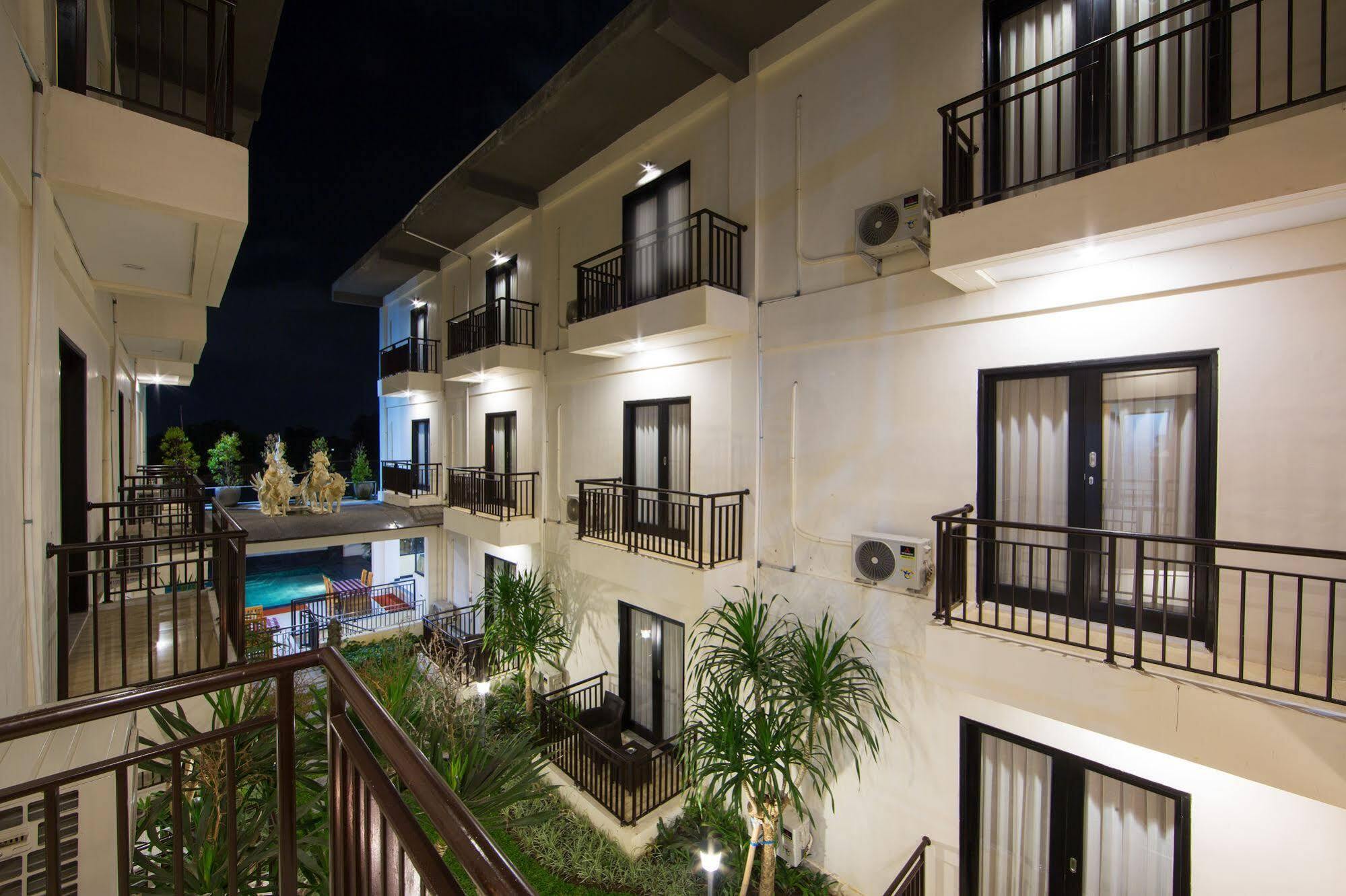 Reddoorz Plus Near Mall Bali Galeria 2 Denpasar Zewnętrze zdjęcie